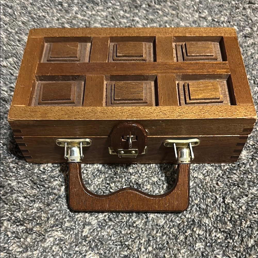 Simon by Mister Ernest Woden Handbag.